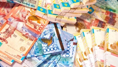 Государственного аудитора с 4,5 млн тенге задержали в Жамбылской области 