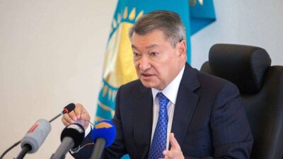 Даниал Ахметов раскритиковал первого зама за плохую работу с бизнесменами