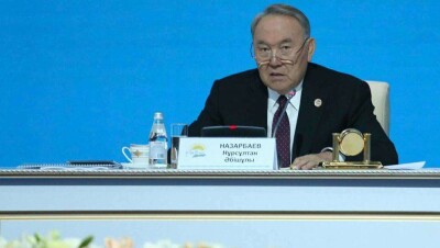 Назарбаев: Минимальная выплата многодетным семьям на одного ребёнка составит 21 000 тенге