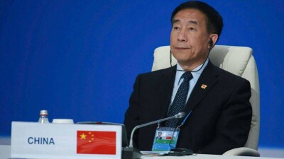 Спикер парламента Китая: Мы уважаем независимость каждой страны – и богатой, и бедной