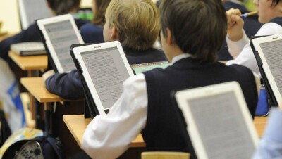 Электронные учебники для первых классов появились на сайте МОН РК 