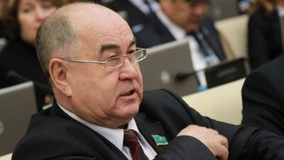 Косарев о жезлах ДПС: Мы привыкнем, что человек управляет не дубинкой, а ласковой рукой