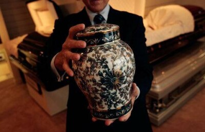 Казахстанцы всё чаще обращаются в бюро ритуальных услуг с просьбой о кремации покойных