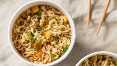 В Алматы в корейской лапше и турецком печенье обнаружили превышение содержания ГМО