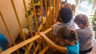 В Алматинской области эвакуировали детей из трёх детских садов