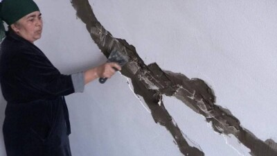 Жители новостройки в Шымкенте опасаются обрушения дома