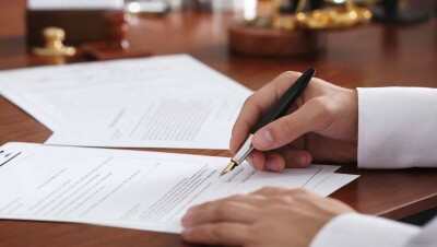 В законодательство РК вернули норму, по которой присваивать объектам имена людей можно только после их смерти