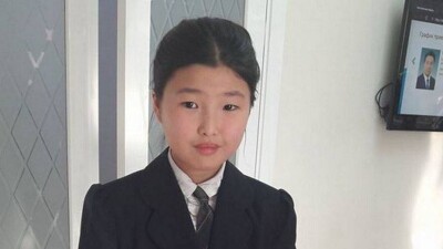  Глава МВД исполнил мечту девятилетней оралманки из Алматы 