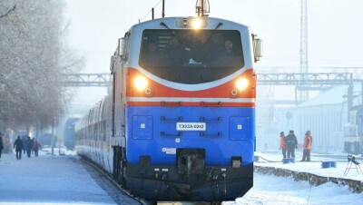 Для желающих провести новогоднюю ночь в поезде цены на билеты снизили вдвое