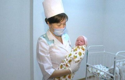 Жительнице Уральска, выкинувшей ребёнка за гаражами, вынесли приговор