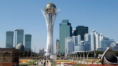 Вопрос о переименовании Астаны в Нурсултан решил Парламент. Токаев отказался от референдума
