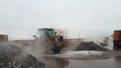 В Карагандинской области талыми водами подтопило автотрассы и дворы