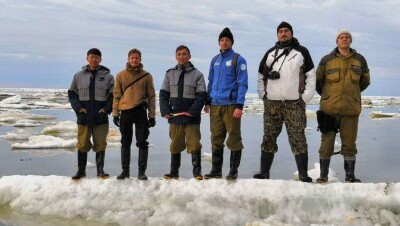 Студенты из Петропавловска убрали тонны мусора во время экспедиции в Арктике