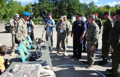 Казахстанские военные показали в России защиту от отравления