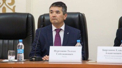 В медвузе Алматы студентов перевели на шестидневку, чтобы сильно не загружать