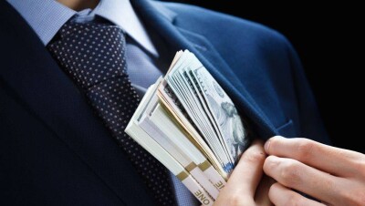 Экс-гендиректора "Астана су арнасы" приговорили к семи годам тюрьмы за крупную взятку