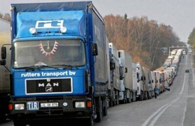 Под конвоем будут возить украинские товары в Казахстан