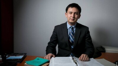 В законности взимания госпошлины за временную регистрацию усомнился адвокат 