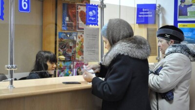 Павлодарскую пенсионерку записали в покойницы, перепутав её с тёзкой из Семея