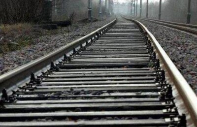 21-летняя девушка бросилась под товарный поезд в Актобе 