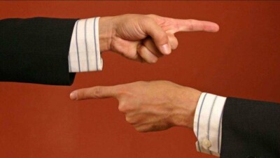 В отписках и перекладывании ответственности обвинили депутаты антимонопольный орган