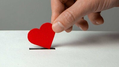 В Нур-Султане в честь Дня благодарности волонтёры сдали 30 литров крови