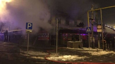 В Алматы горел супермаркет, проведена экстренная эвакуация людей