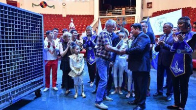 Житель Шымкента подарил цирку львёнка, которого полгода содержал в своём доме