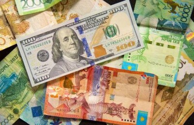 Почти на два тенге за сутки вырос курс доллара