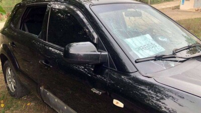 Иностранные журналисты попали под обстрел в Карабахе. Есть раненые