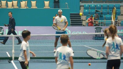 Рафаэль Надаль вновь стал первой ракеткой мира