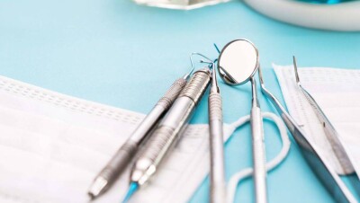 В Актау уволили стоматолога, который грубо обращался с ребёнком на приёме