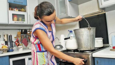 В Уральске отключили горячую воду из-за огромных долгов горожан