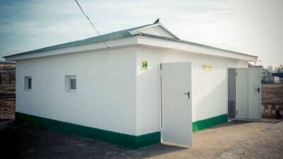 Аким города в ЮКО открыл первый общественный туалет и озадачил жителей