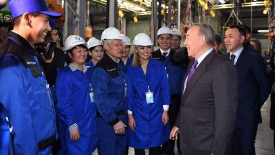 Назарбаев в Костанае рассказал историю возникновения казахстанского автопрома