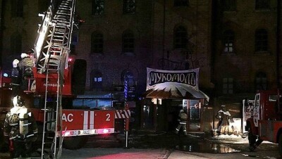 Историческое здание горело на территории рынка в Петропавловске