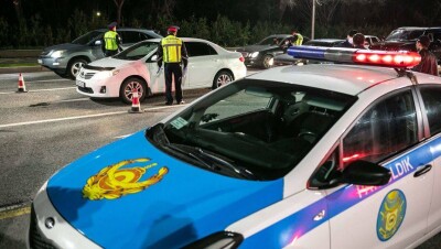 В СКО сотрудника полиции подозревают в получении 1,3 млн тенге за беспрепятственное передвижение во время ЧП