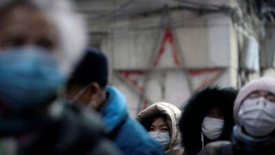 В Китае от коронавируса погибли 56 человек, количество заражённых по всему миру превысило 2000