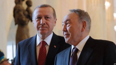 В эфире показали фильм о том, как Назарбаев помирил лидеров России и Турции