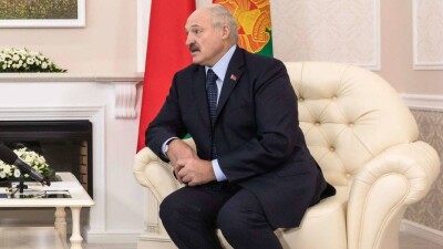 Лукашенко о президентских выборах: Я свою кандидатуру предложу, но за кресло держаться не буду