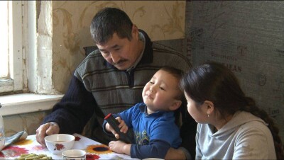 Бездомную семью павлодарского "чернобыльца" жестоко обманул мошенник