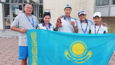 Казахстанец завоевал серебро ЧМ по гребле на байдарках и каноэ среди юниоров