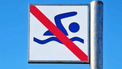 Опасные микроорганизмы обнаружили в алматинском озере Сайран. Купаться в нём запрещено