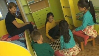 В Павлодаре семья, получившая после рождения тройни жильё, боится его лишиться