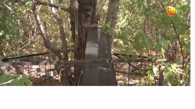 В Караганде автомобили ездят по могилам солдат ВОВ