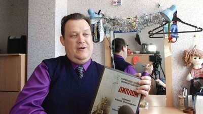 Казахстанский актёр впал в кому во время отпуска в Китае