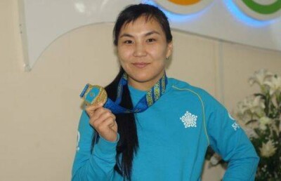 Казахстанская спортсменка произвела фурор на международном турнире по борьбе