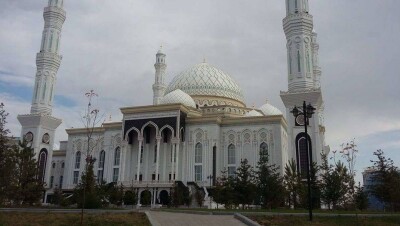 В Нур-Султане запустили автобусы, которые будут бесплатно развозить верующих от мечетей