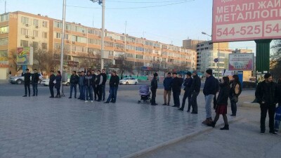 Жителей многоэтажки в Актау эвакуировали из-за подозрительной коробки