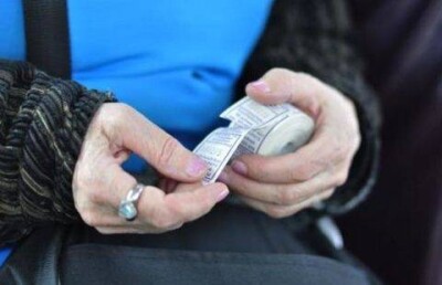 В Актобе отменили бесплатный проезд для льготников
